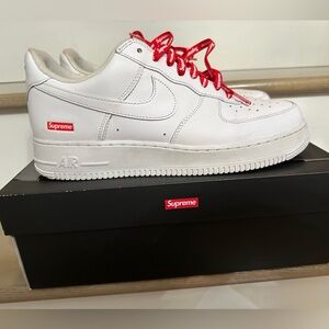 Supreme Air Force 1 with og laces